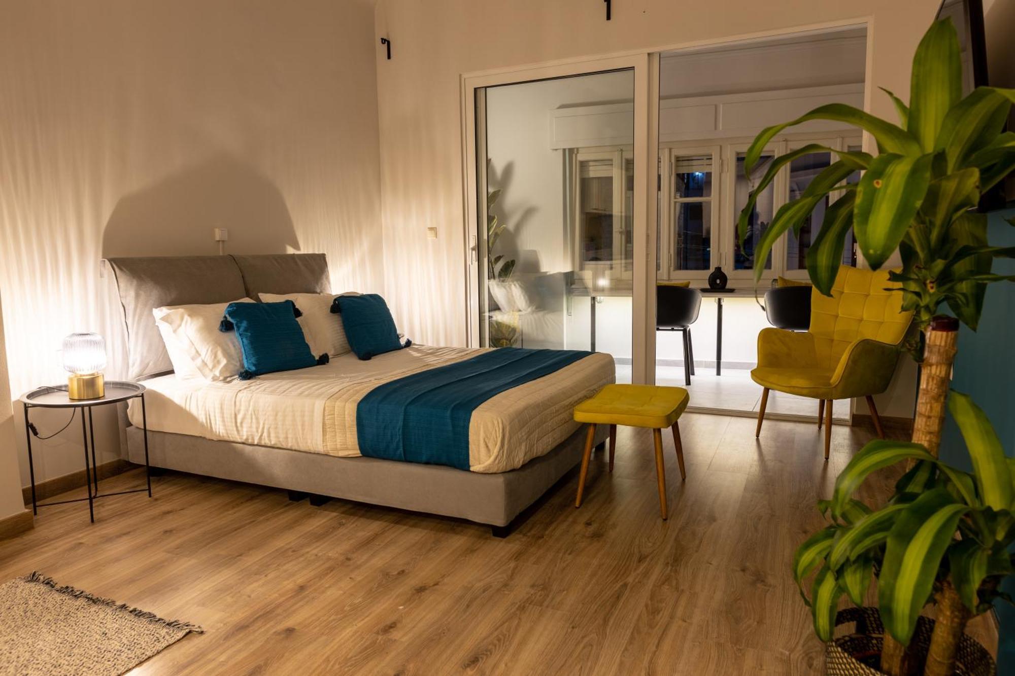 Athenian Sensations And In The Heart Of Athen