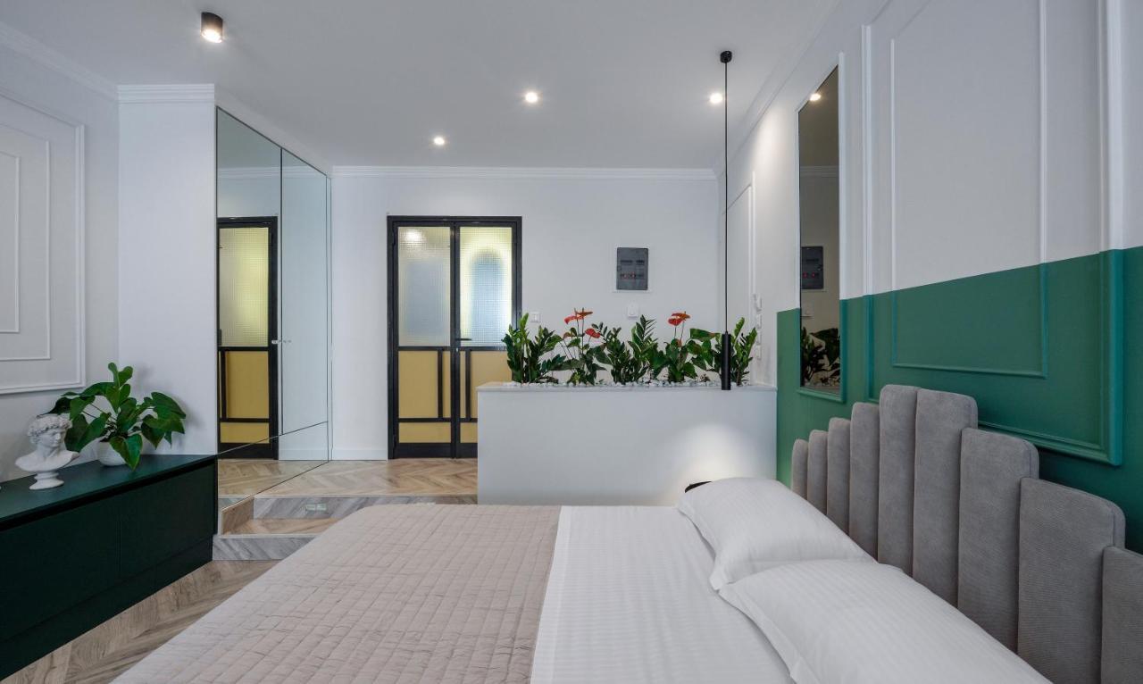 Apartment Athenian Sensations And In The Heart Of